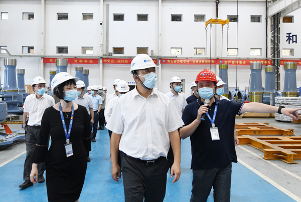 杭州市副市长柯吉欣一行调研德赢股份